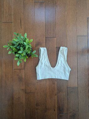 4/$25 AERIE RIBBED KNIT CREAM BRALETTE TOP